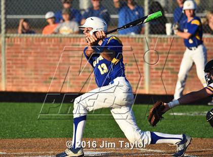 Thumbnail 3 in Brock vs Farmersville (UIL 3A Regional Semifinal) photogallery.