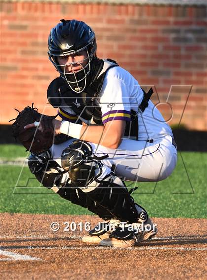 Thumbnail 2 in Brock vs Farmersville (UIL 3A Regional Semifinal) photogallery.