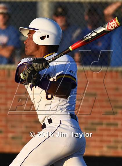 Thumbnail 1 in Brock vs Farmersville (UIL 3A Regional Semifinal) photogallery.
