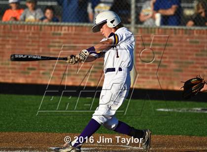 Thumbnail 1 in Brock vs Farmersville (UIL 3A Regional Semifinal) photogallery.