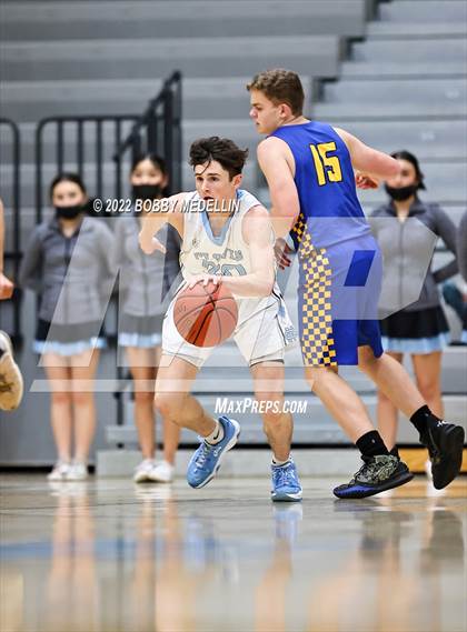 Thumbnail 1 in Clovis @ Clovis North photogallery.