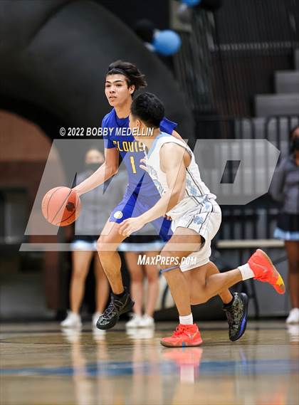 Thumbnail 1 in Clovis @ Clovis North photogallery.