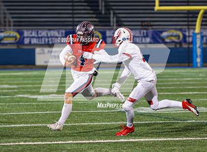 Thumbnail 2 in East Islip vs. South Side - Division III Long Island Championship photogallery.