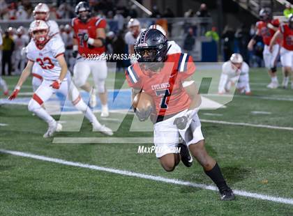 Thumbnail 3 in East Islip vs. South Side - Division III Long Island Championship photogallery.