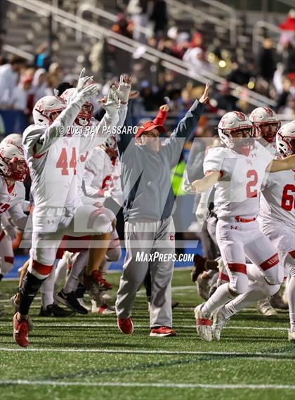 Thumbnail 2 in East Islip vs. South Side - Division III Long Island Championship photogallery.