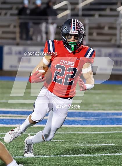 Thumbnail 1 in East Islip vs. South Side - Division III Long Island Championship photogallery.