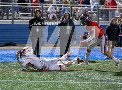 Thumbnail 3 in East Islip vs. South Side - Division III Long Island Championship photogallery.