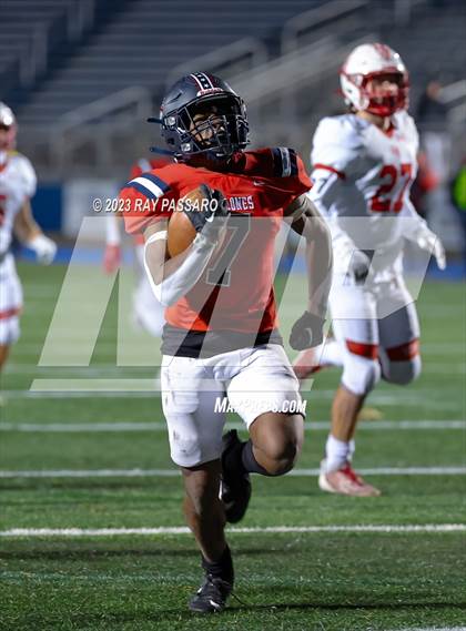 Thumbnail 1 in East Islip vs. South Side - Division III Long Island Championship photogallery.