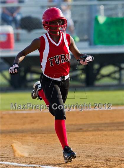 Thumbnail 3 in Furr vs. Clear Falls (UIL 4A Region 3 Area Playoff) photogallery.