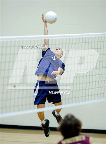 Thumbnail 1 in Inderkum @ Whitney photogallery.
