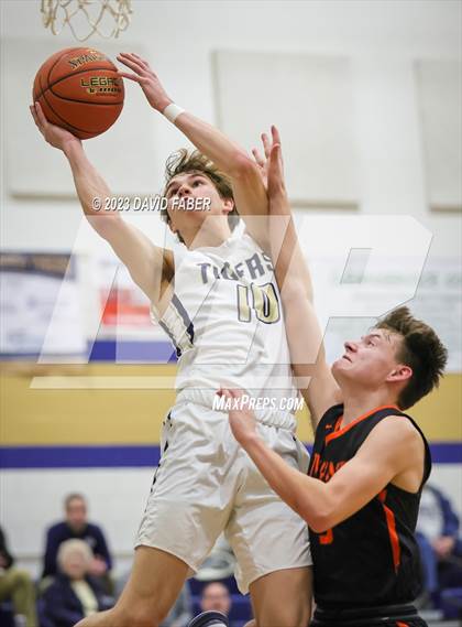 Thumbnail 1 in Tyrone @ Hollidaysburg photogallery.