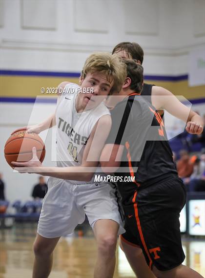 Thumbnail 1 in Tyrone @ Hollidaysburg photogallery.