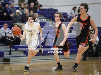 Thumbnail 3 in Tyrone @ Hollidaysburg photogallery.