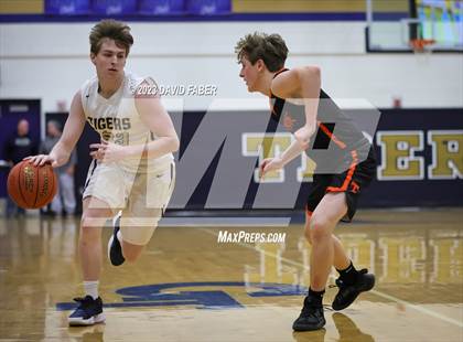 Thumbnail 2 in Tyrone @ Hollidaysburg photogallery.