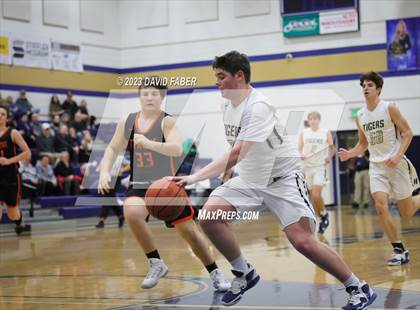 Thumbnail 3 in Tyrone @ Hollidaysburg photogallery.