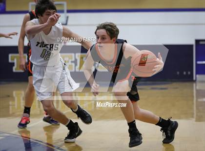Thumbnail 3 in Tyrone @ Hollidaysburg photogallery.