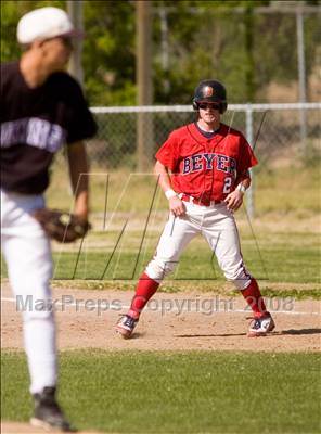 Thumbnail 1 in Johansen @ Beyer photogallery.