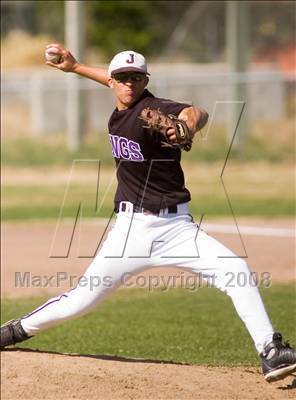 Thumbnail 1 in Johansen @ Beyer photogallery.