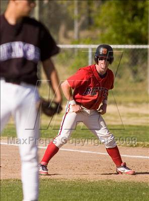 Thumbnail 1 in Johansen @ Beyer photogallery.
