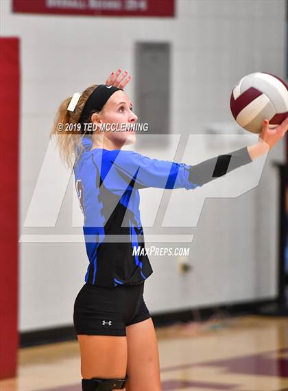 Thumbnail 1 in Bergman @ Perryville photogallery.