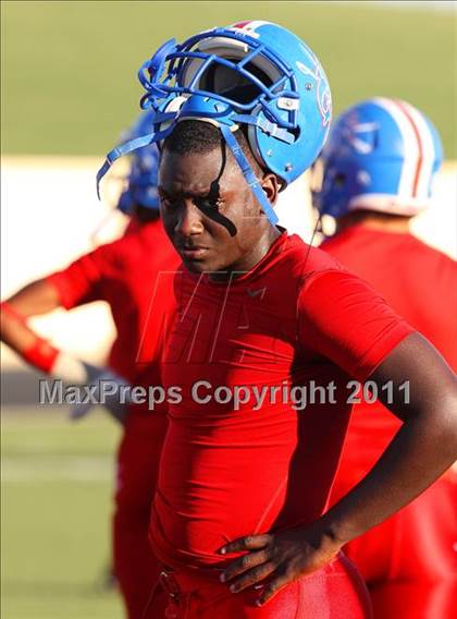 Thumbnail 3 in South Garland @ Plano West photogallery.