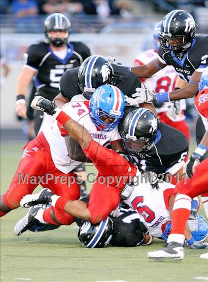 Thumbnail 1 in South Garland @ Plano West photogallery.