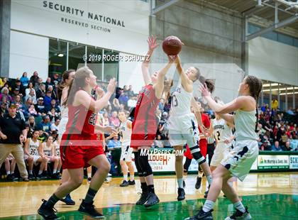 Thumbnail 3 in Eureka vs. Del Norte photogallery.