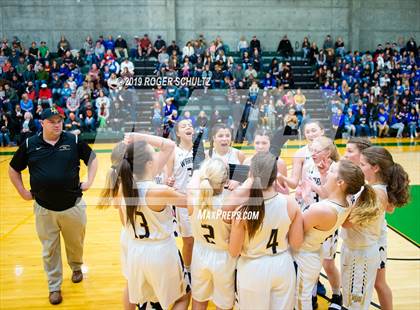 Thumbnail 2 in Eureka vs. Del Norte photogallery.