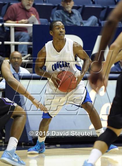 Thumbnail 3 in Franklin vs. Newark Memorial (MaxPreps MLK Classic) photogallery.