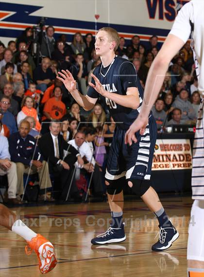 Thumbnail 3 in Loyola @ Chaminade photogallery.