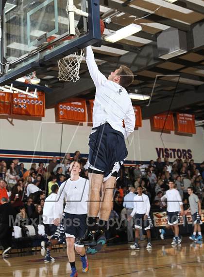 Thumbnail 3 in Loyola @ Chaminade photogallery.
