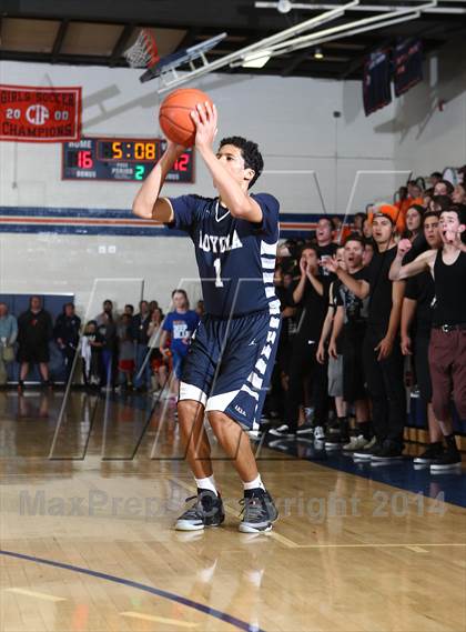 Thumbnail 2 in Loyola @ Chaminade photogallery.