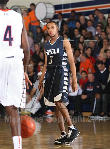 Thumbnail 1 in Loyola @ Chaminade photogallery.