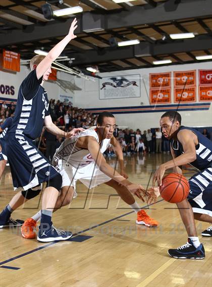 Thumbnail 2 in Loyola @ Chaminade photogallery.