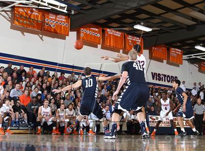Thumbnail 1 in Loyola @ Chaminade photogallery.