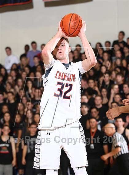 Thumbnail 2 in Loyola @ Chaminade photogallery.
