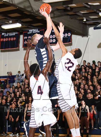Thumbnail 1 in Loyola @ Chaminade photogallery.