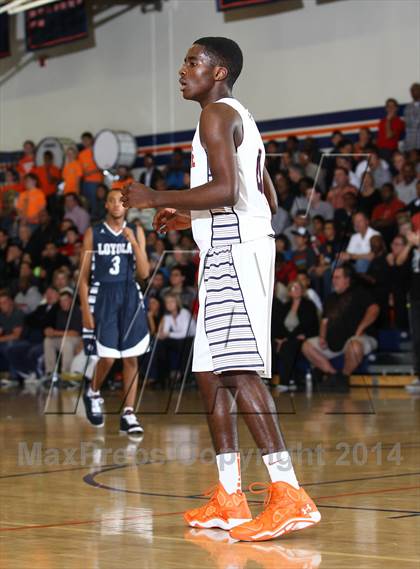 Thumbnail 3 in Loyola @ Chaminade photogallery.