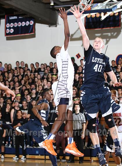 Thumbnail 2 in Loyola @ Chaminade photogallery.