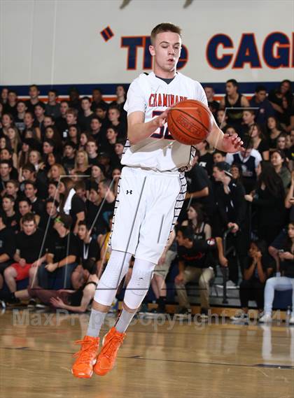 Thumbnail 1 in Loyola @ Chaminade photogallery.