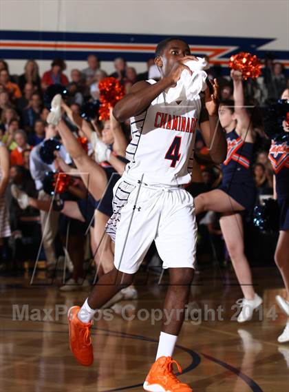 Thumbnail 2 in Loyola @ Chaminade photogallery.