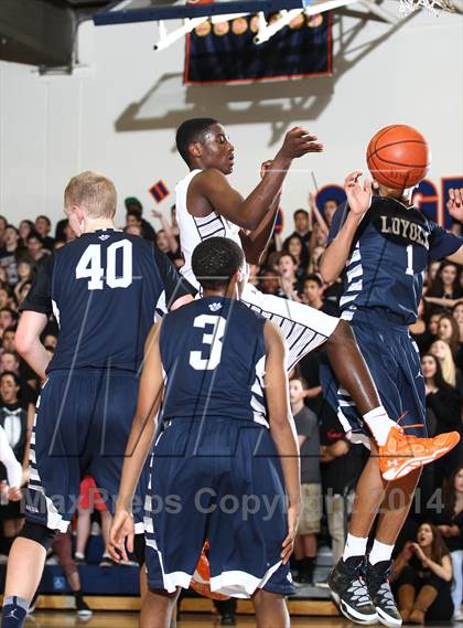 Thumbnail 1 in Loyola @ Chaminade photogallery.