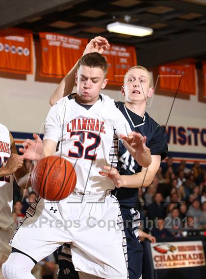 Thumbnail 2 in Loyola @ Chaminade photogallery.