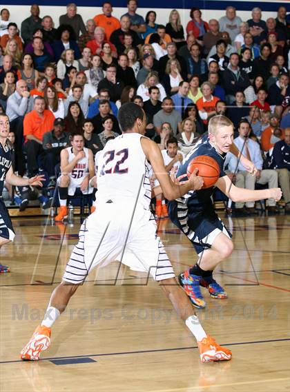 Thumbnail 2 in Loyola @ Chaminade photogallery.