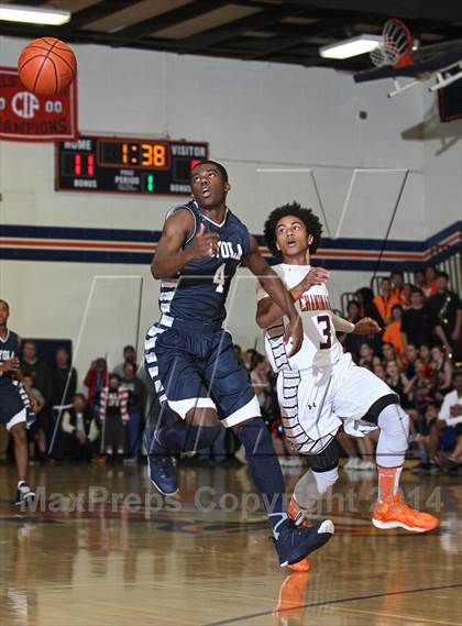 Thumbnail 1 in Loyola @ Chaminade photogallery.