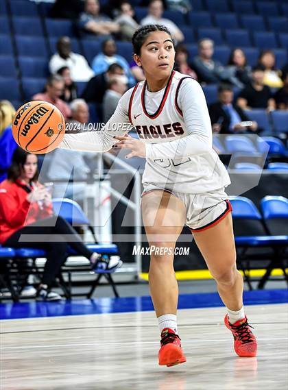 Thumbnail 1 in Santiago vs. Brentwood School (CIF SS DIV 1 Championship) photogallery.