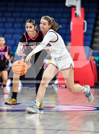 Thumbnail 1 in Santiago vs. Brentwood School (CIF SS DIV 1 Championship) photogallery.