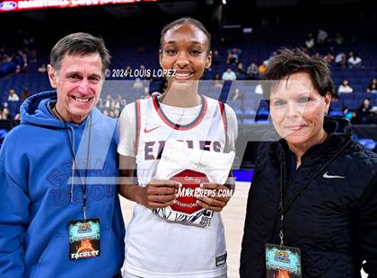 Thumbnail 2 in Santiago vs. Brentwood School (CIF SS DIV 1 Championship) photogallery.