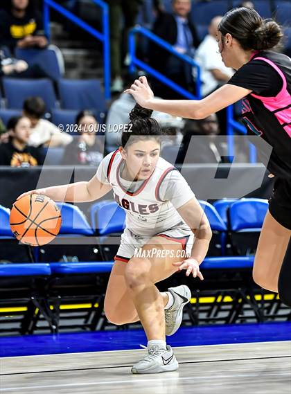 Thumbnail 3 in Santiago vs. Brentwood School (CIF SS DIV 1 Championship) photogallery.