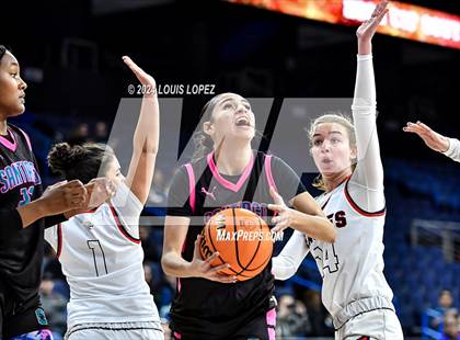Thumbnail 3 in Santiago vs. Brentwood School (CIF SS DIV 1 Championship) photogallery.